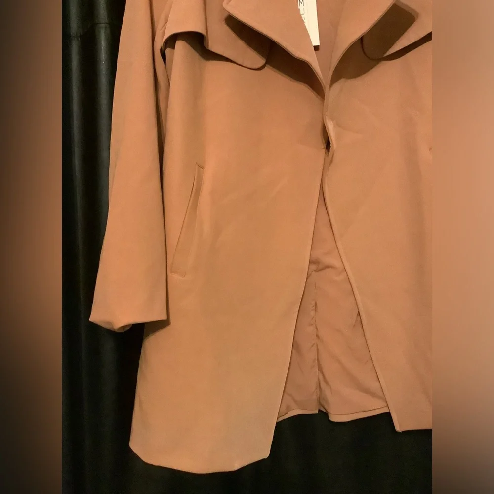 Mural Camel Trench Coat - Picture 6 of 8